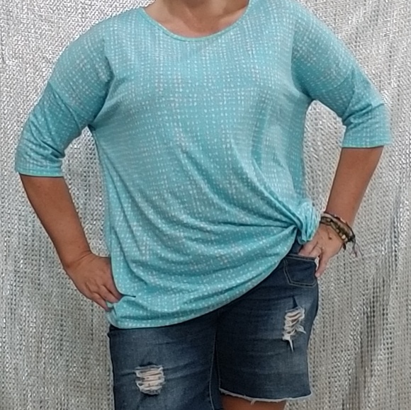 **PRICE DROP!!** LulaRoe Irma - Size L - Picture 8 of 8